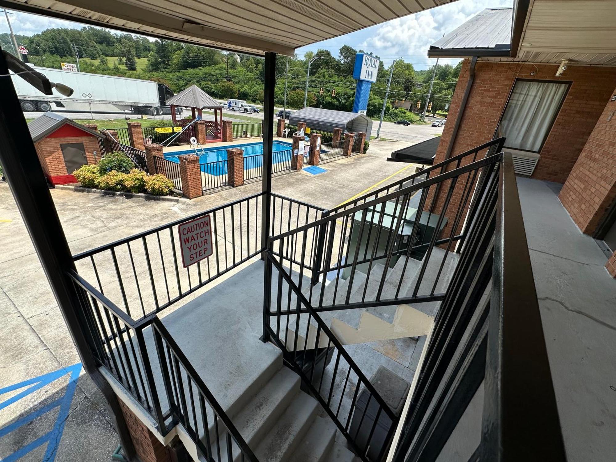 Royal Inn - Anniston Exterior foto